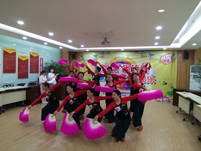 徐家棚街誠(chéng)善里社區(qū)開(kāi)展“給你我的愛(ài)”六一兒童節(jié)活動(dòng) 兒童舞蹈表演服務(wù)